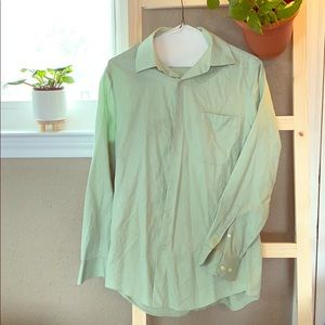 Men’s Green button up shirt